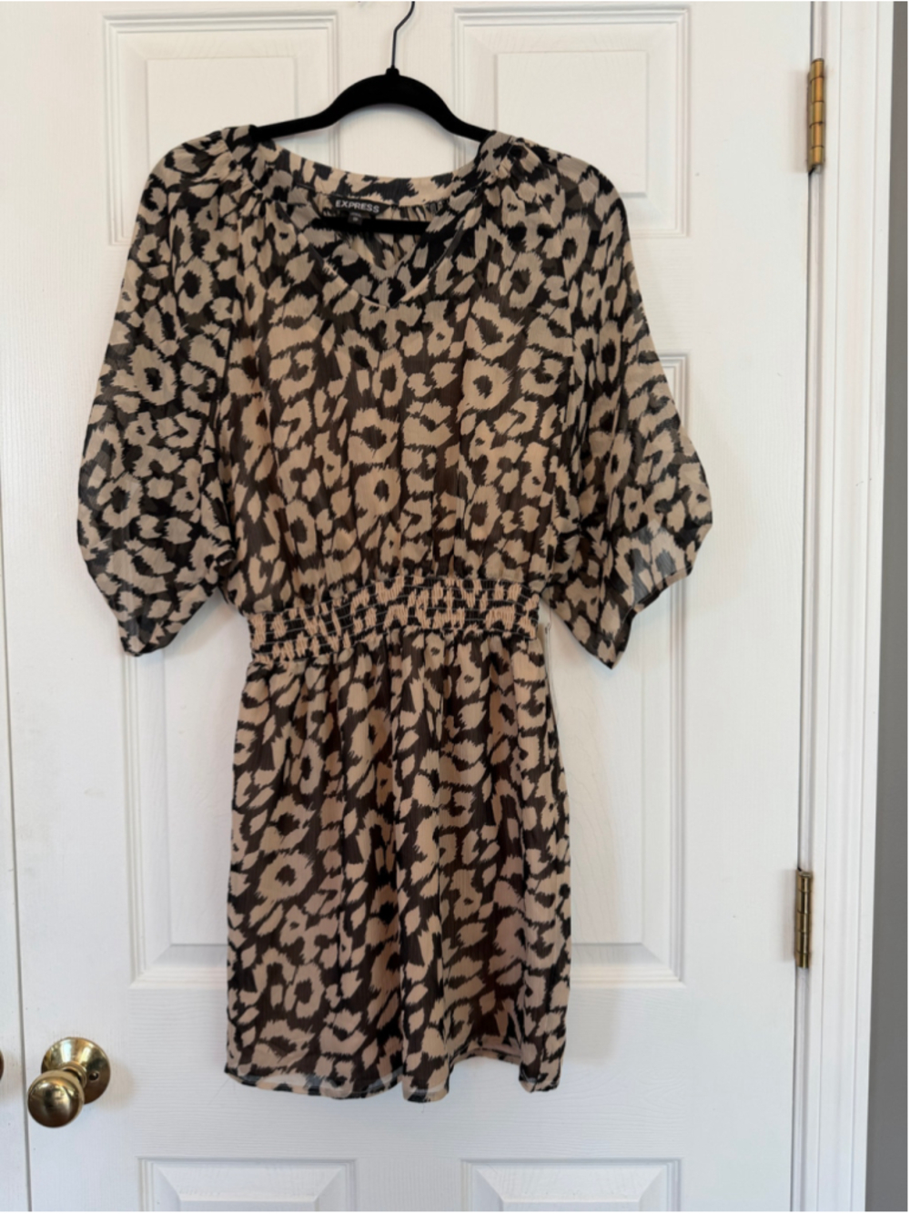 NEW ** Women's Express Mini Dress Size XS Beige Black Animal Print